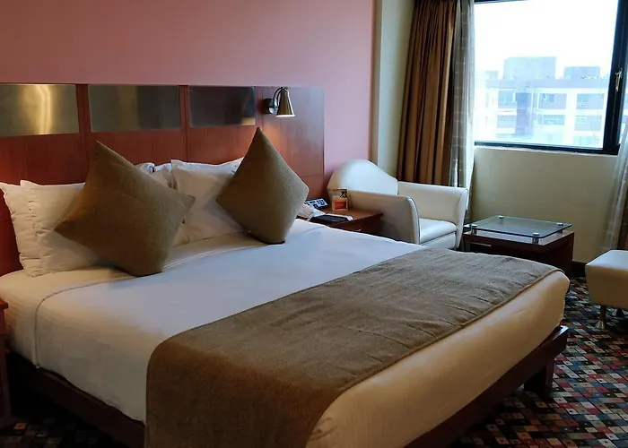 Executive Atrium King Suite