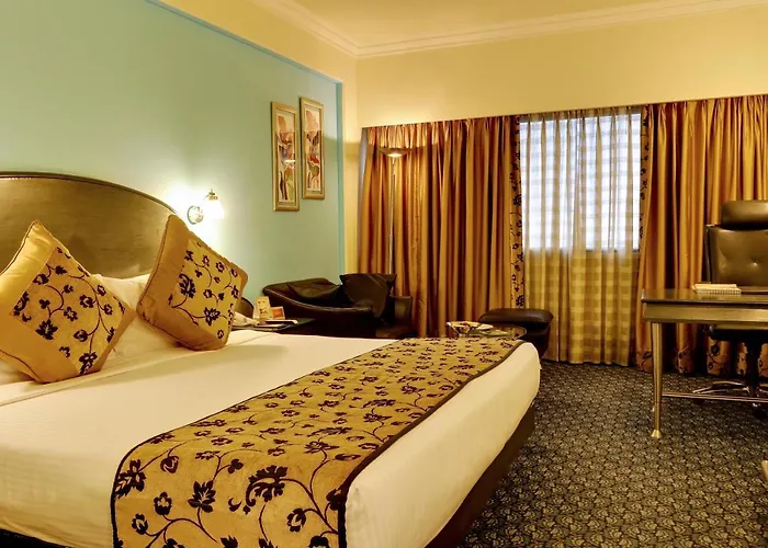 Club King Room